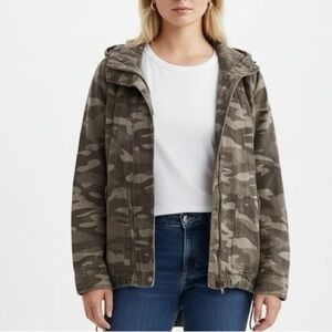 Jolt Green Camouflage Hooded Jacket